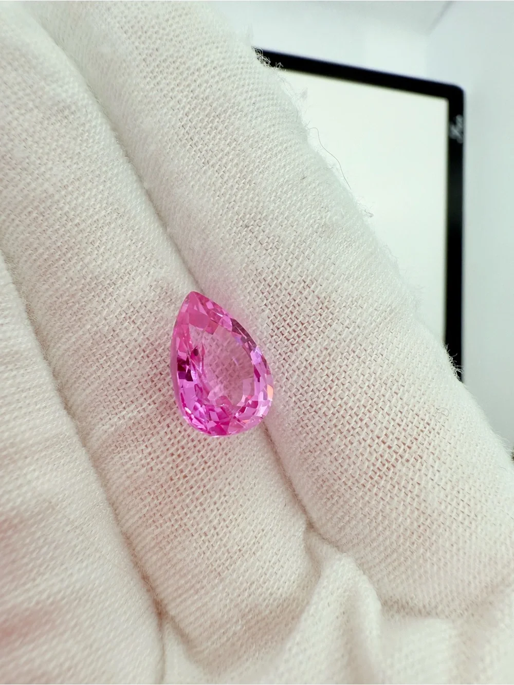 Pink Pear-Cut Gemstone for Women Jewelry